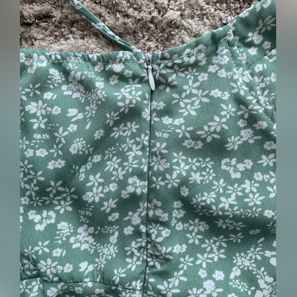 SOLD 3 for $20 green ditsy floral midi dress with tie straps size XS - Picture 4 of 7